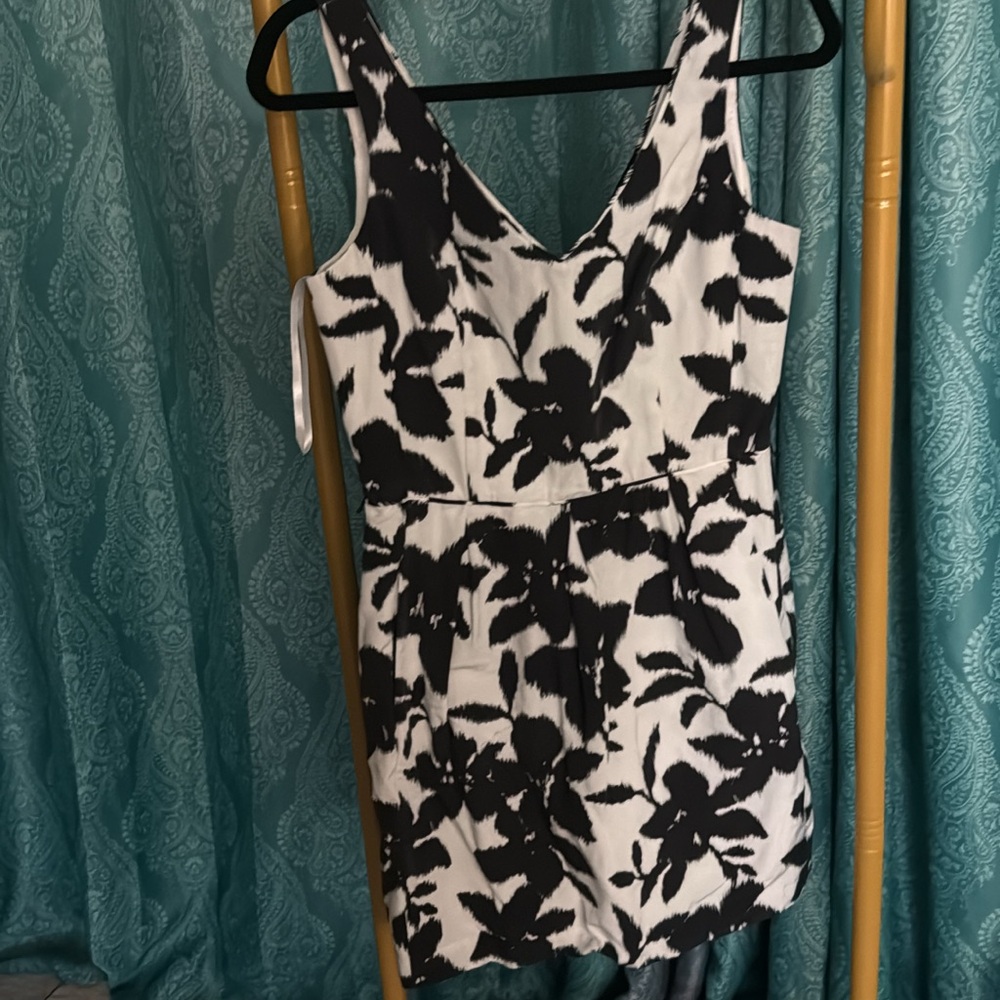 WHBM Size 8